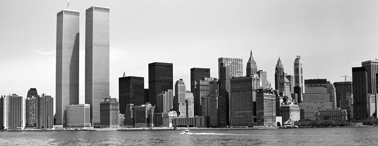 Strategic Awareness and Navigation in the Urban Landscape